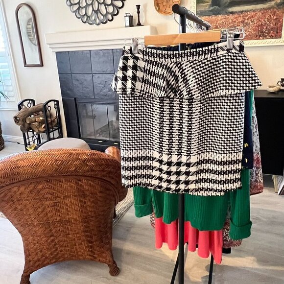 Zara Skirt Womens Size Large Black & White Tweed Plaid Ruffle Houndstooth Pencil - Picture 14 of 14
